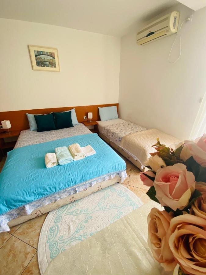 Miomir Perazic Apartments Petrovac Exterior photo