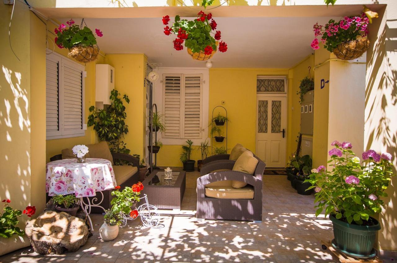 Miomir Perazic Apartments Petrovac Exterior photo